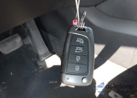 2019 Hyundai Santa Fe Se z USA, uszkodzony, nr VIN 5NMS23AD7KH112948